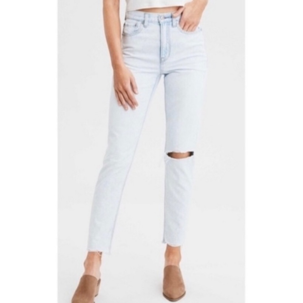 NEW AEO light wash high rise mom jeans